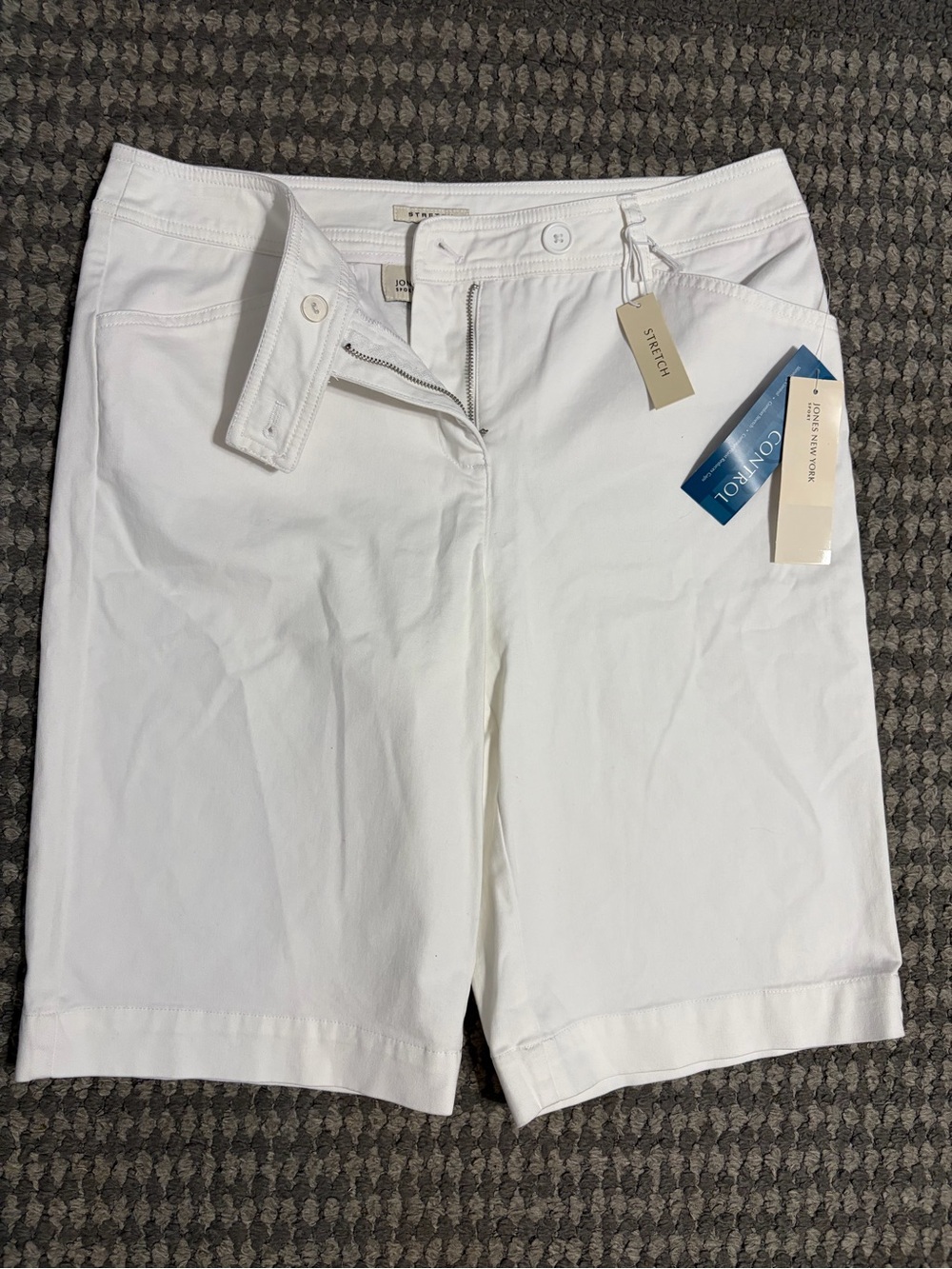 Jones New York sport White Stretch Bermuda Shorts Vtg NWT 12